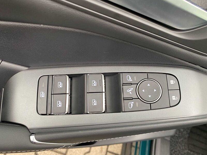 Nissan Qashqai N-Connecta e-Power BFS SH LRH HUD PGD