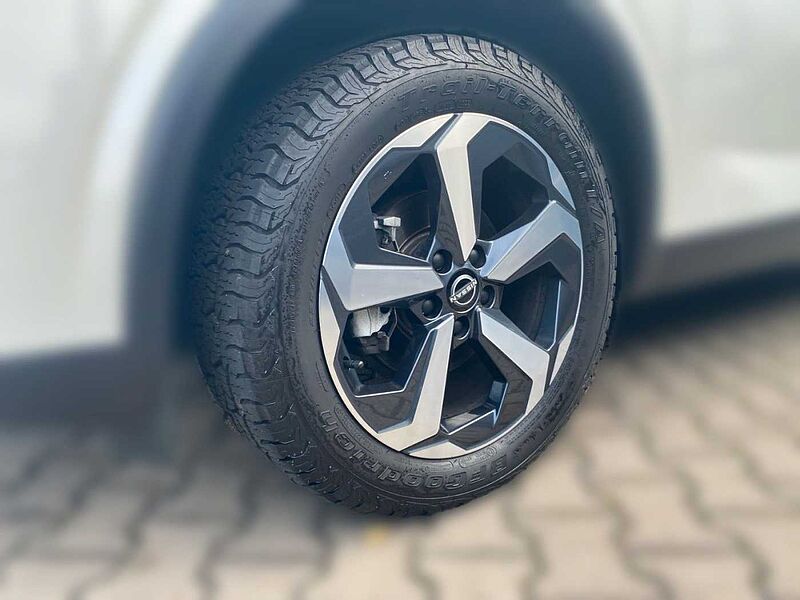 Nissan Qashqai N-Connect 4x4 AHZV 1,8t Anhängelast Navi