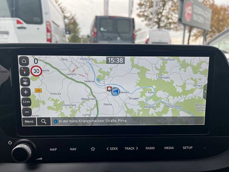 Hyundai i20 Connect &Go Navi Kamera Bose Allwetterreifen