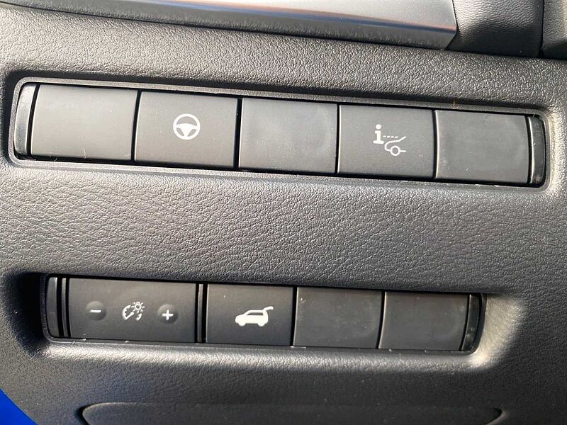 Nissan Qashqai Tekna 158PS AT Navi 360° Leder Keyless