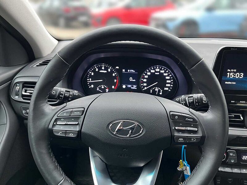 Hyundai i30 Kombi 1.5 T Trend Navi LED-Paket Kamera PDC